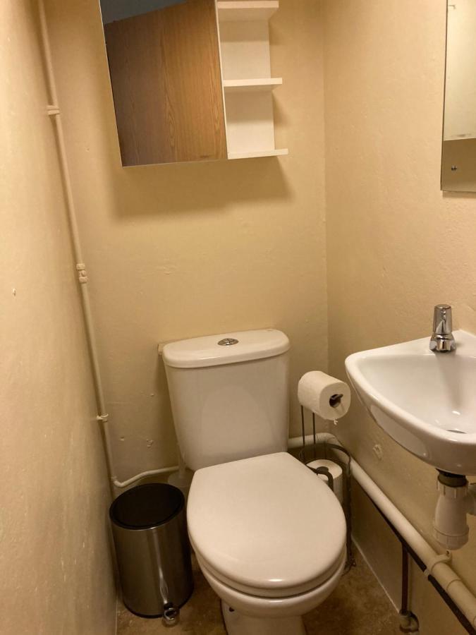 索尔兹伯里Double Bed Self Contained Annexe 14B Is To The Right Of The Main House公寓 外观 照片